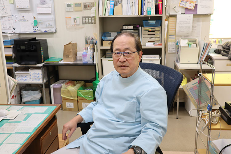 医師：小澤　洋 写真